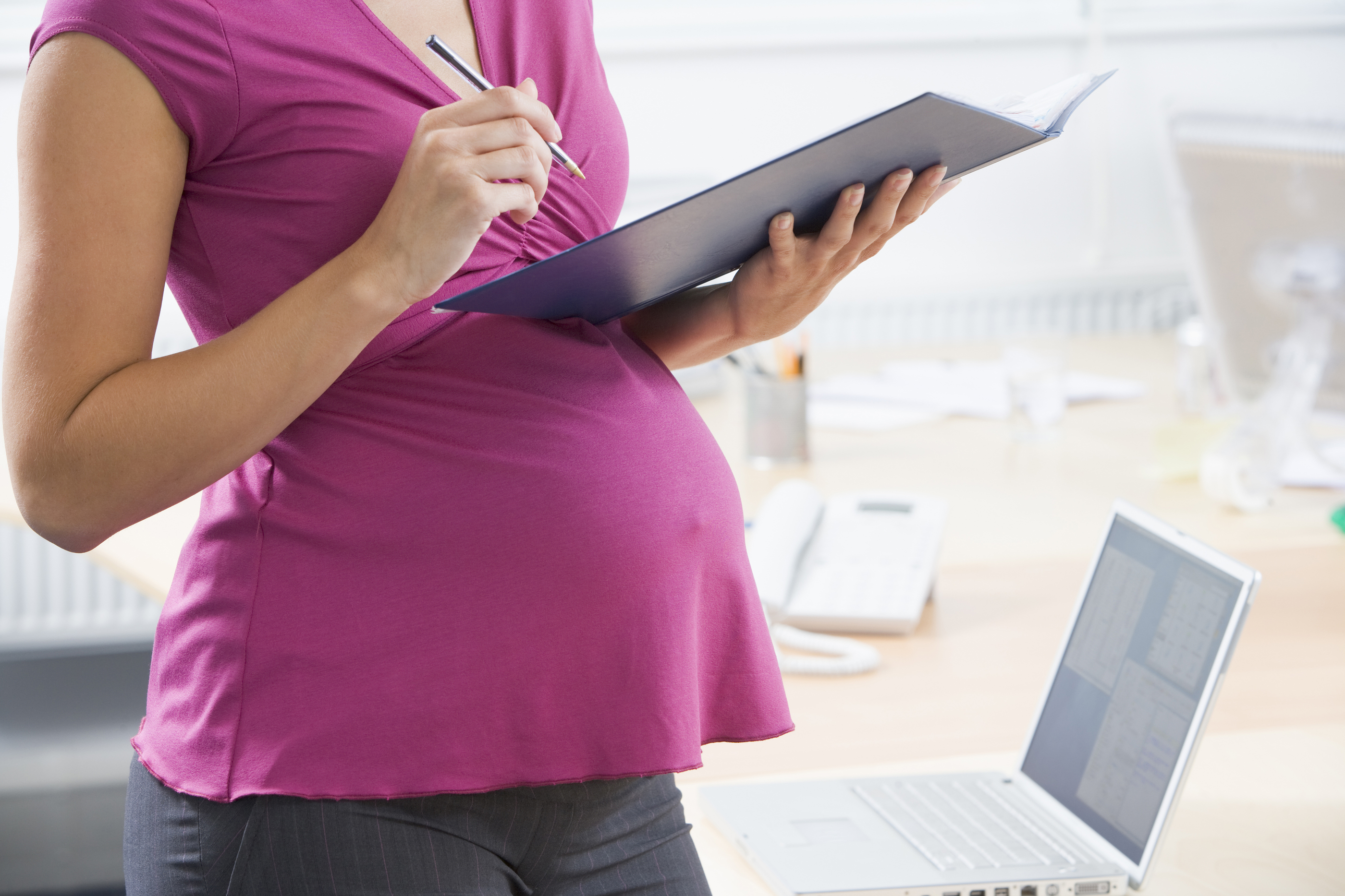 平機會提醒所有僱主絕對不可在僱傭範疇內對僱員作出違法懷孕歧視。